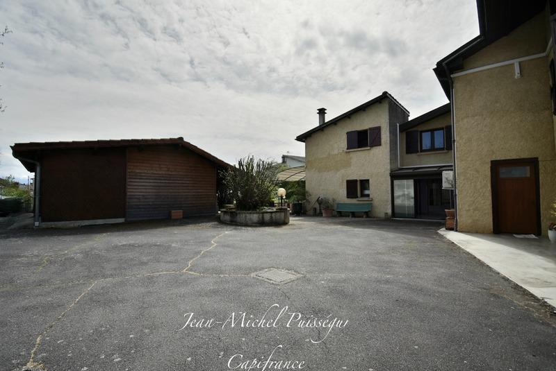 Maison bourgeoise - 220 m² - 10 pièces