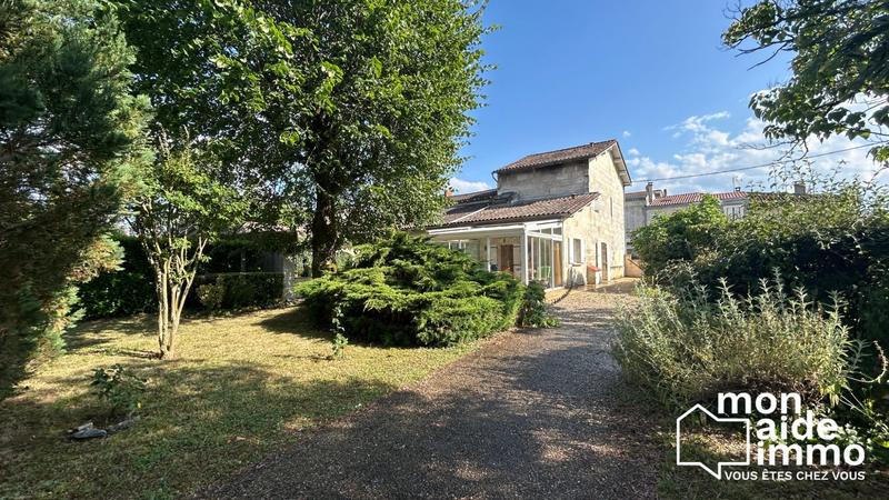 Maison ancienne - 271 m² - 9 pièces