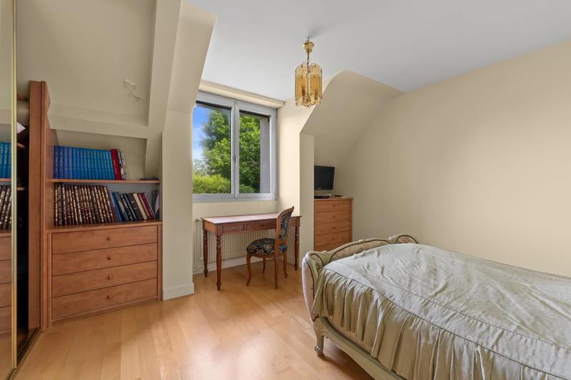 Villa - 286 m² - 8 pièces