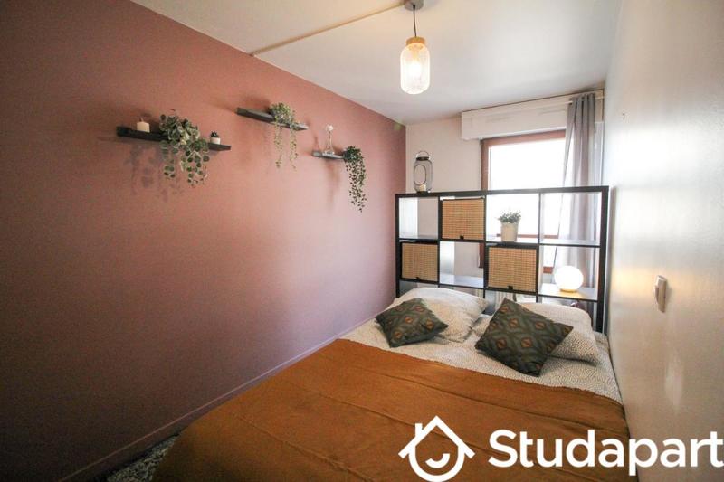 Chambre - 10 m² - 1 pièce