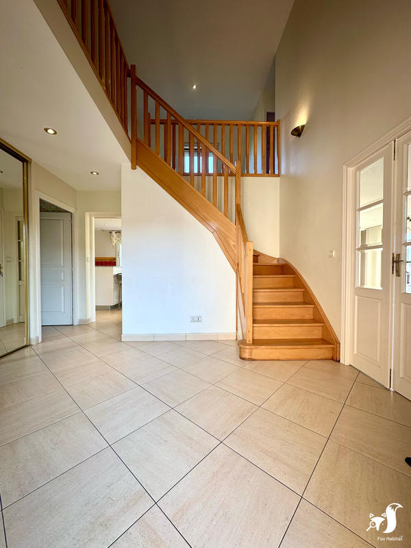 Maison - 200 m² - 7 pièces