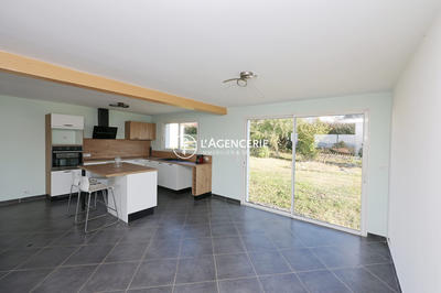 Villa - 90 m² - 4 pièces