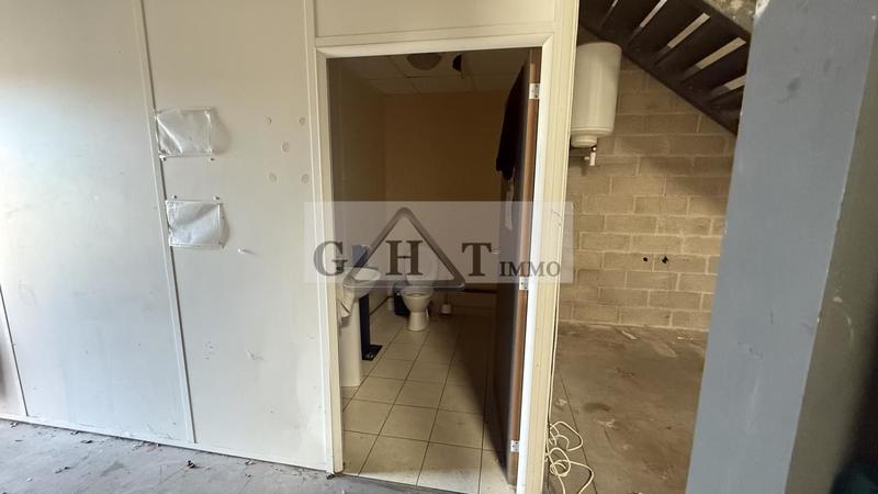 Entrepôt - 204 m²