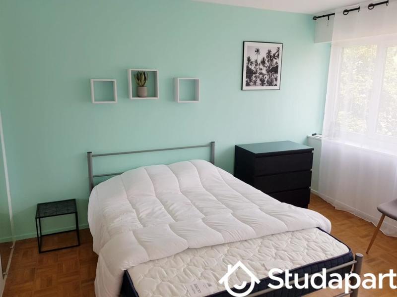 Chambre - 13 m² - 1 pièce