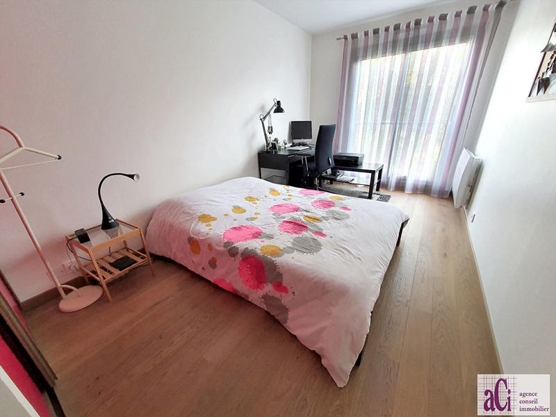 Appartement - 77 m² - 3 pièces