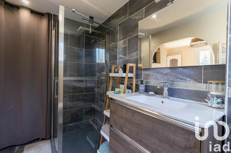 Maison - 94 m² - 5 pièces