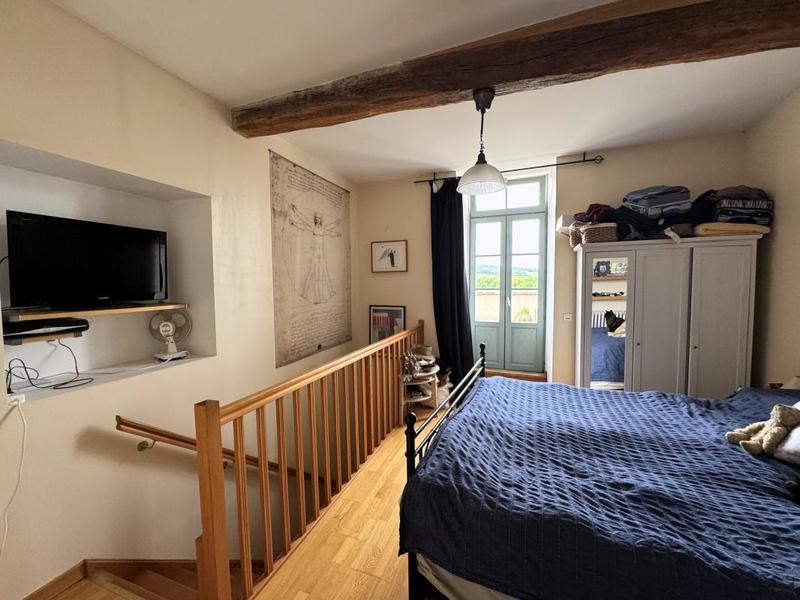 Maison - 410 m² - 16 pièces