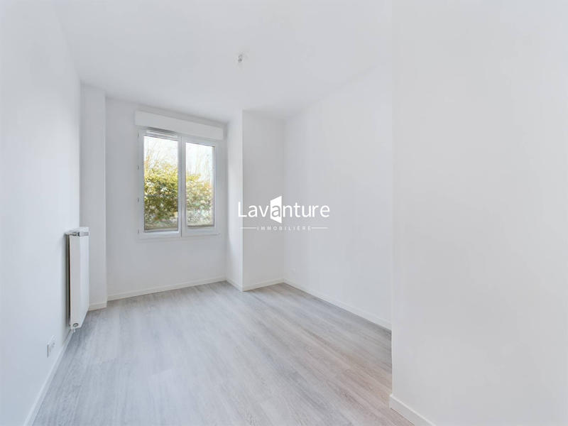 Appartement - 100 m² - 5 pièces