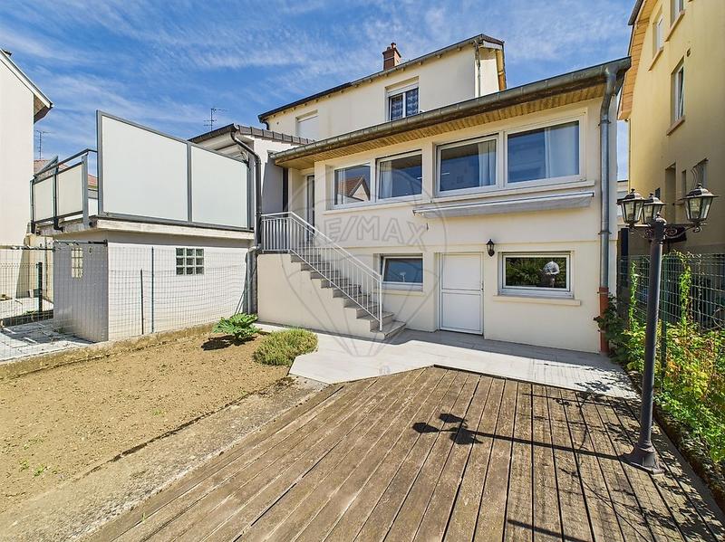 Maison - 112 m² - 5 pièces