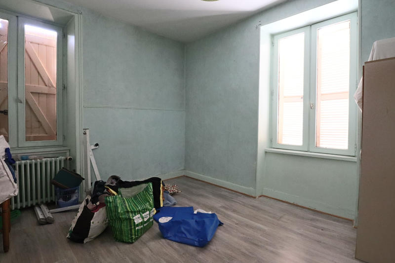 Maison - 104 m² - 8 pièces