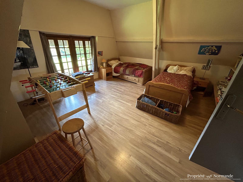 Maison - 206 m² - 9 pièces