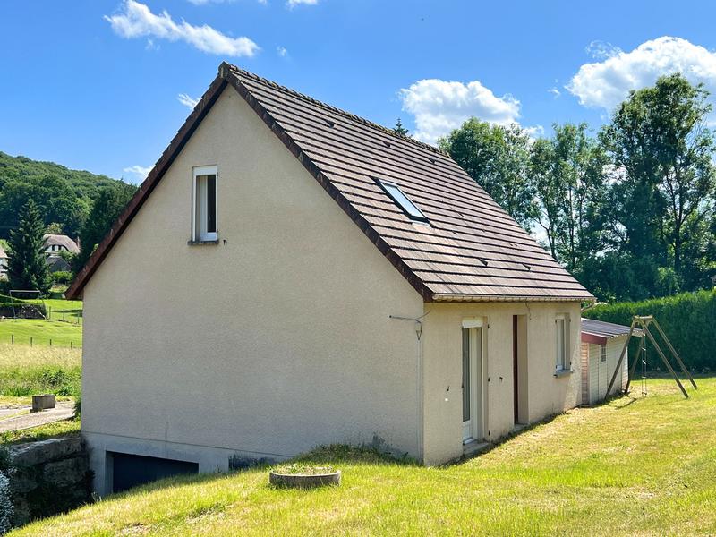 Maison traditionnelle - 86 m² - 4 pièces