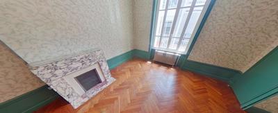 Appartement - 218 m² - 6 pièces