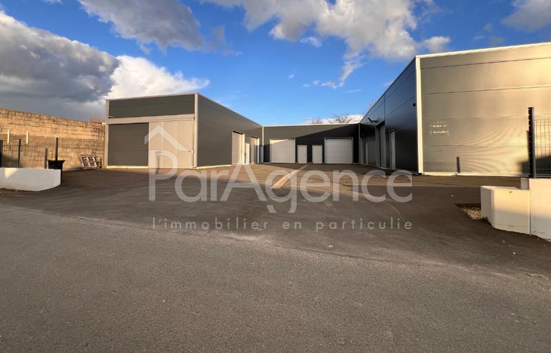 Parking / Garage - 70 m²