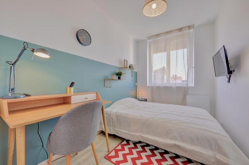 Chambre - 9 m² - 1 pièce