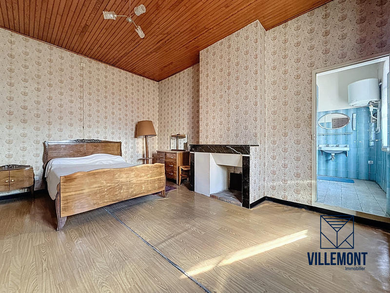 Maison ancienne - 222 m² - 3 pièces