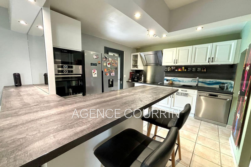 Maison - 115 m² - 5 pièces