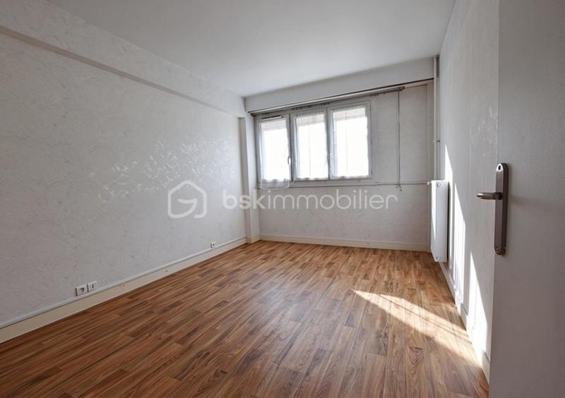 Appartement - 82 m² - 4 pièces