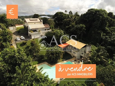 Propriété - 1 m² - 8 pièces