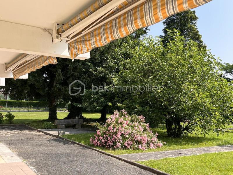 Maison d'architecte - 230 m² - 8 pièces