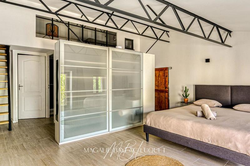 Maison - 297 m² - 7 pièces