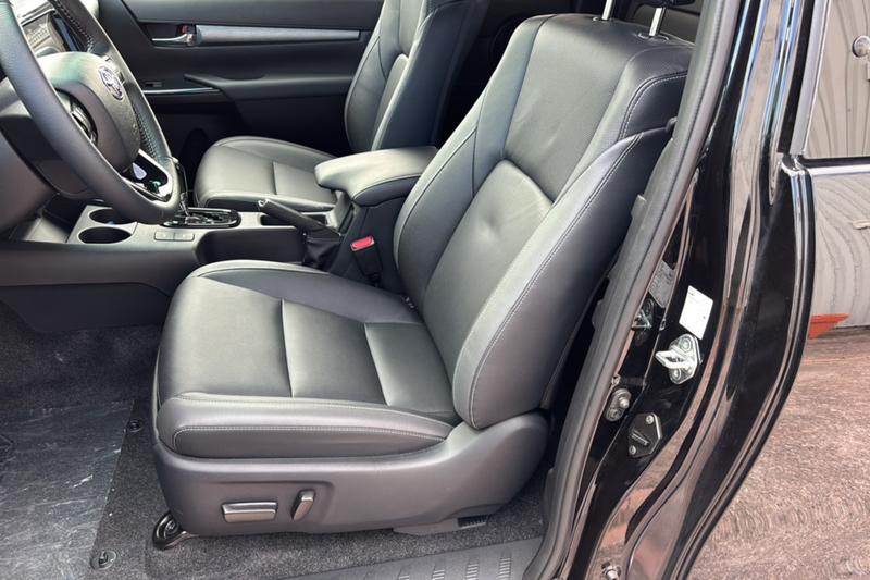 Toyota Hilux X-Tra d-4d 204 Bva Invinc