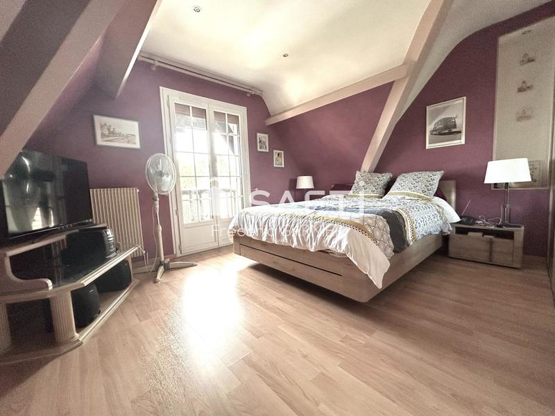 Maison - 168 m² - 6 pièces