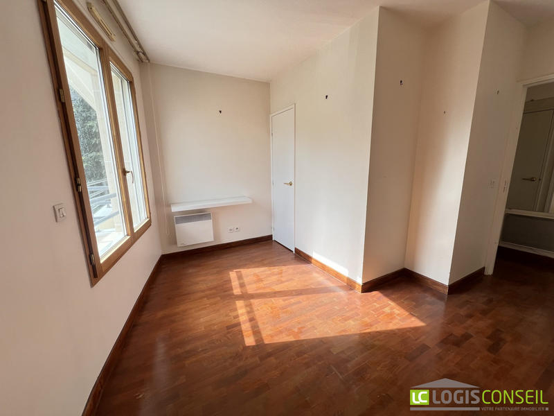 Appartement - 102 m² - 5 pièces