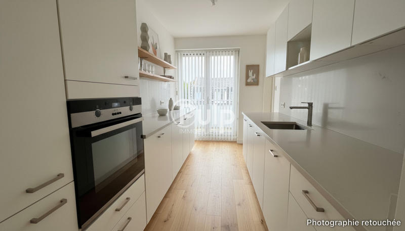 Appartement - 111 m² - 6 pièces