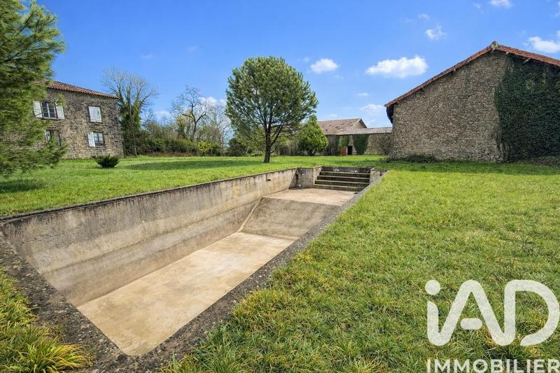 Maison - 177 m² - 8 pièces