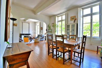 Appartement - 94 m² - 3 pièces