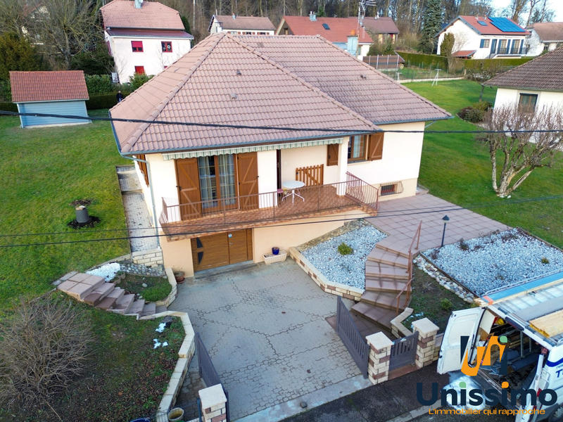 Maison - 87 m² - 4 pièces