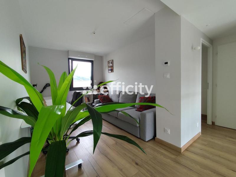 Maison - 138 m² - 7 pièces