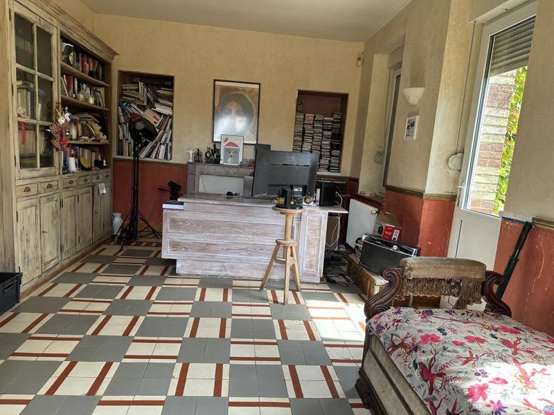 Maison - 240 m² - 10 pièces