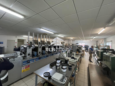 Local d'activités - 408 m²