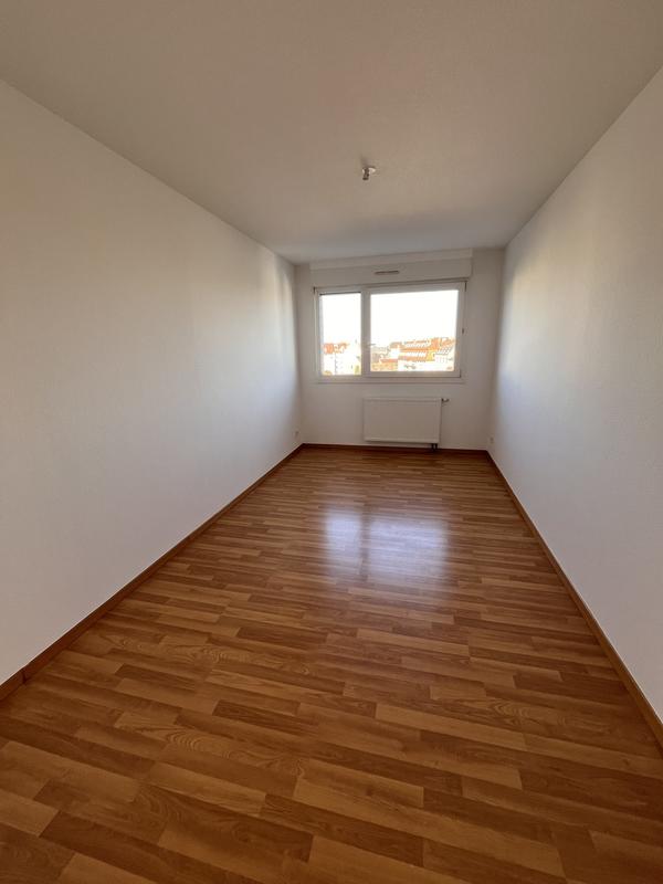 Appartement - 81 m² - 4 pièces