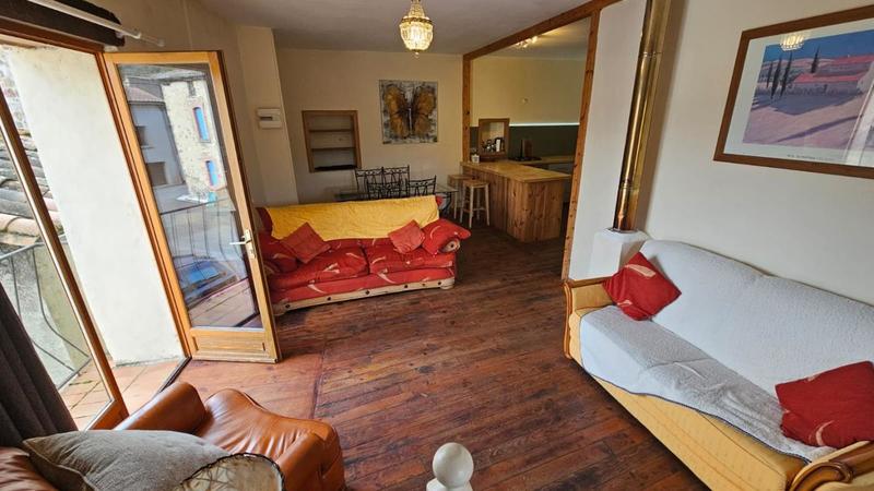 Maison de village - 180 m² - 8 pièces