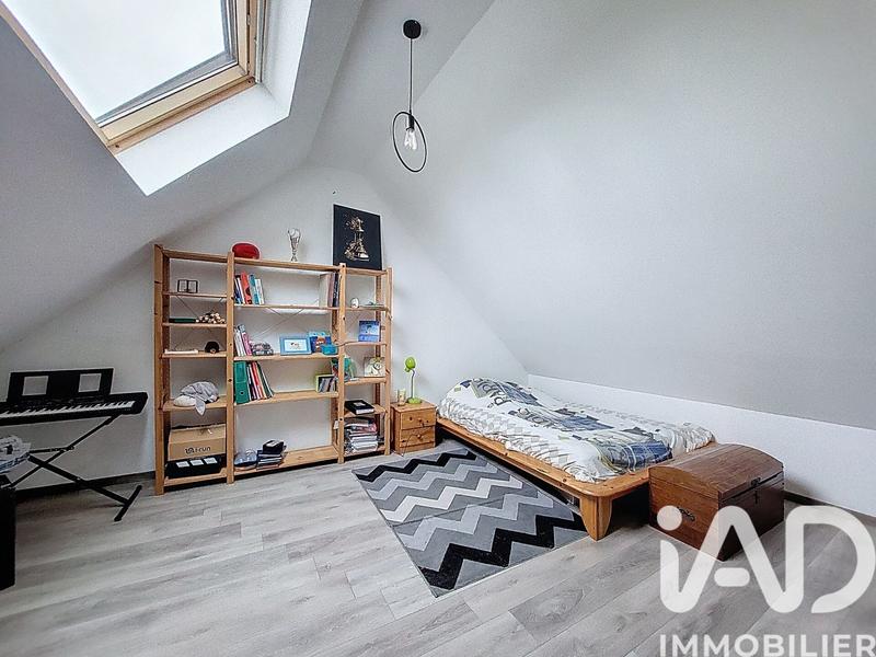 Maison - 219 m² - 8 pièces