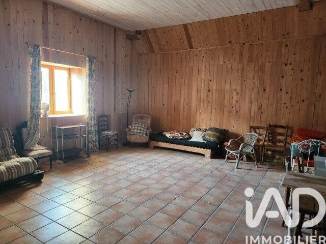 Maison de campagne - 310 m² - 9 pièces