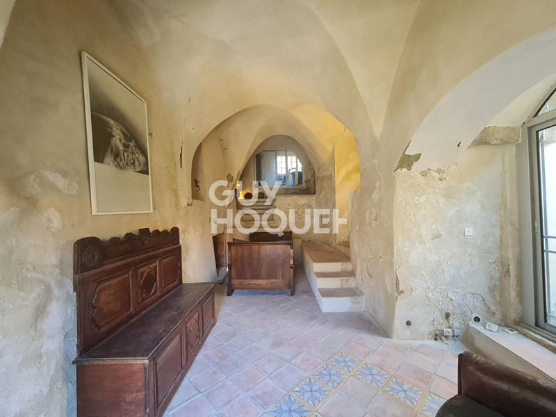 Maison - 270 m² - 10 pièces