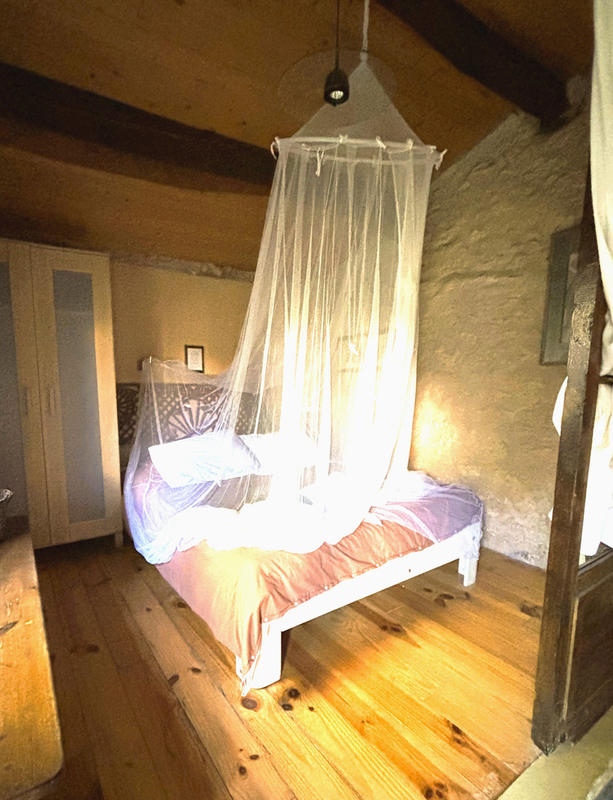 Propriété - 254 m² - 12 pièces