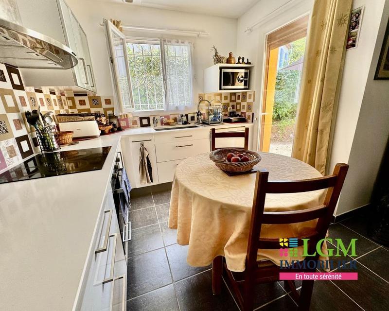 Maison - 93 m² - 4 pièces