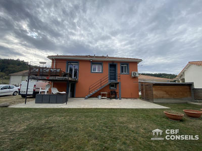 Maison - 270 m² - 9 pièces