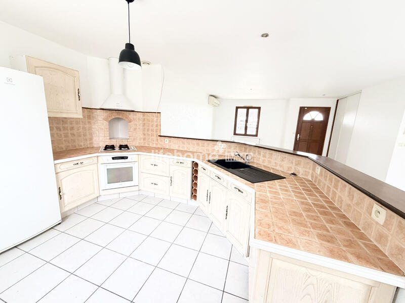 Maison - 98 m² - 4 pièces