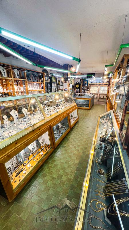 Fonds de commerce - Magasins - 85 m²