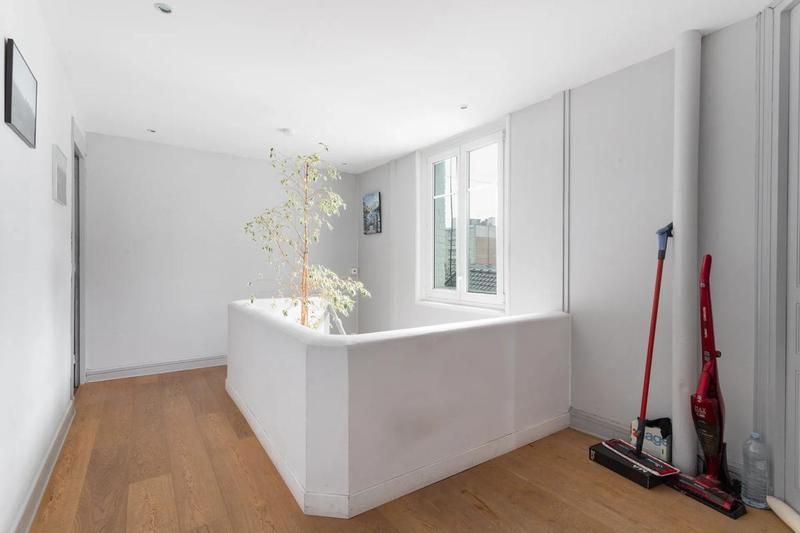 Appartement - 159 m² - 6 pièces