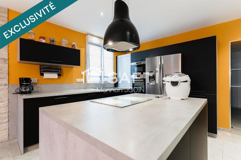 Maison - 188 m² - 8 pièces