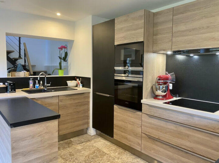 Maison - 96 m² - 5 pièces