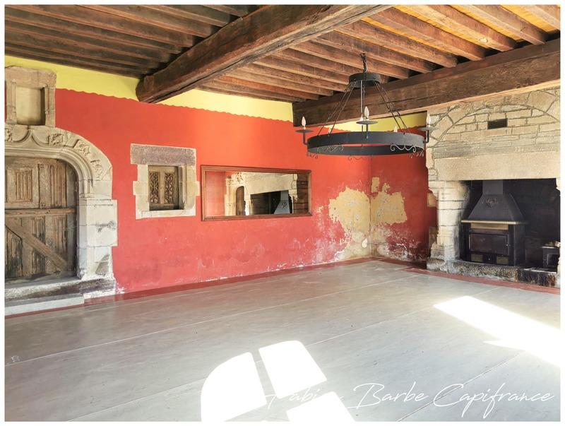 Maison - 260 m² - 7 pièces