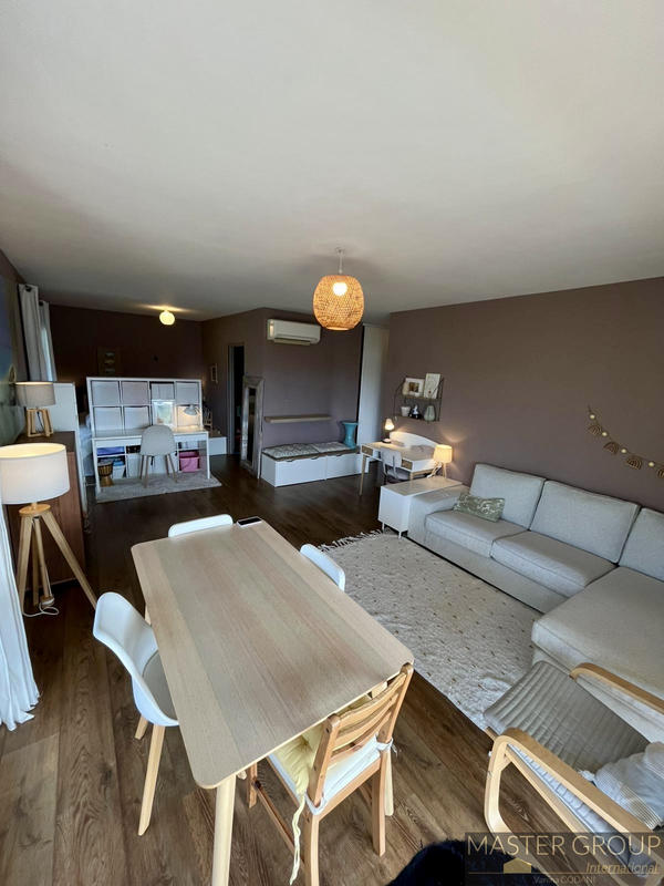 Appartement - 73 m² - 3 pièces